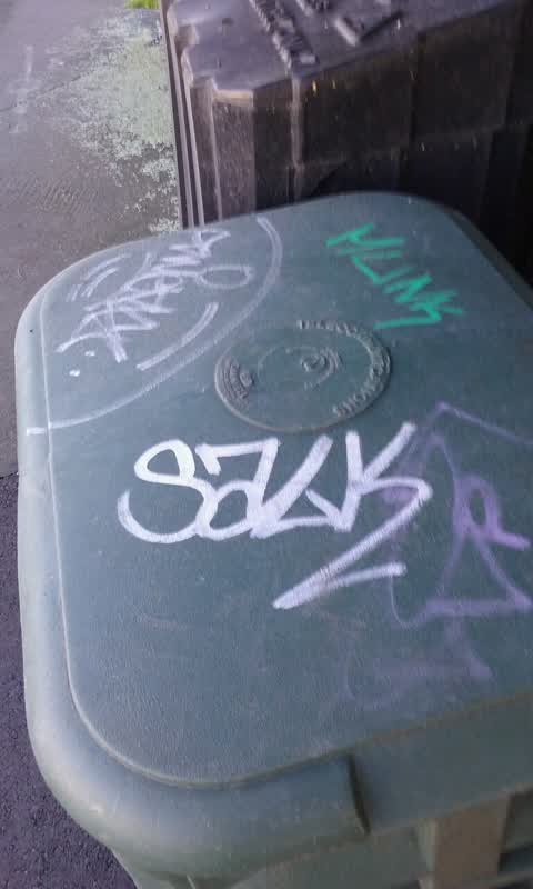 Graffiti, a report photo
