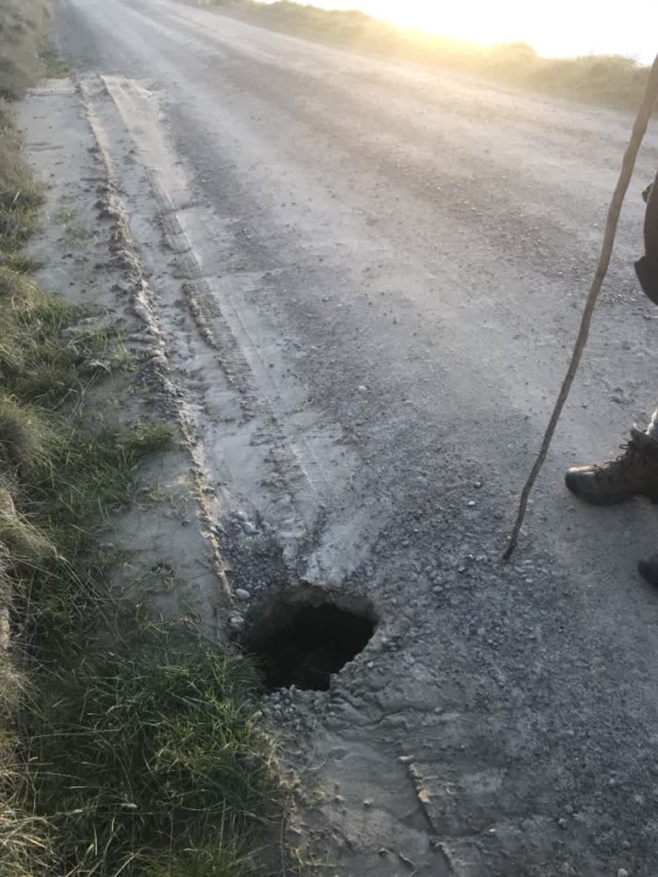 The photograph attached to this roading/streets report