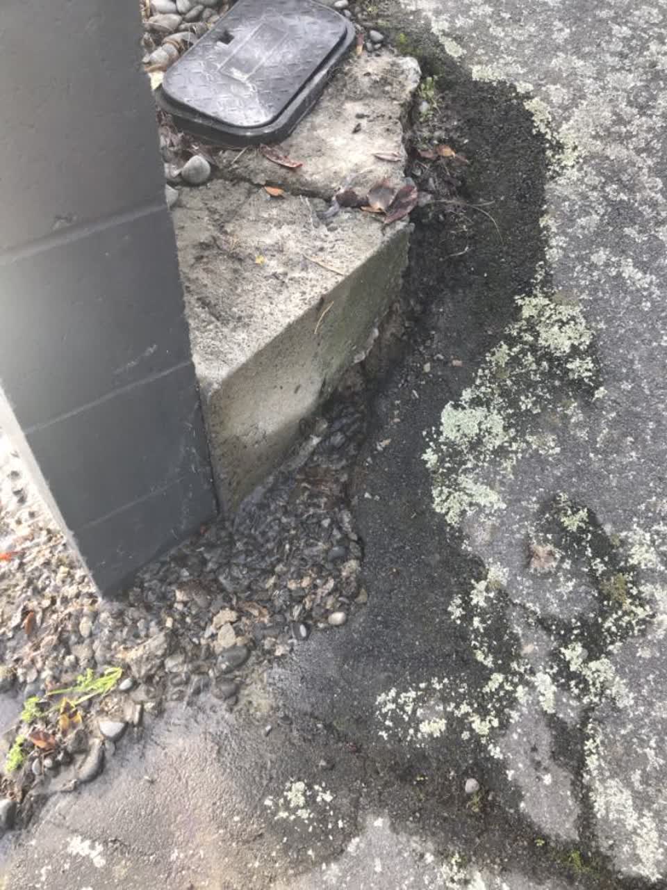 The photograph attached to this water supply report