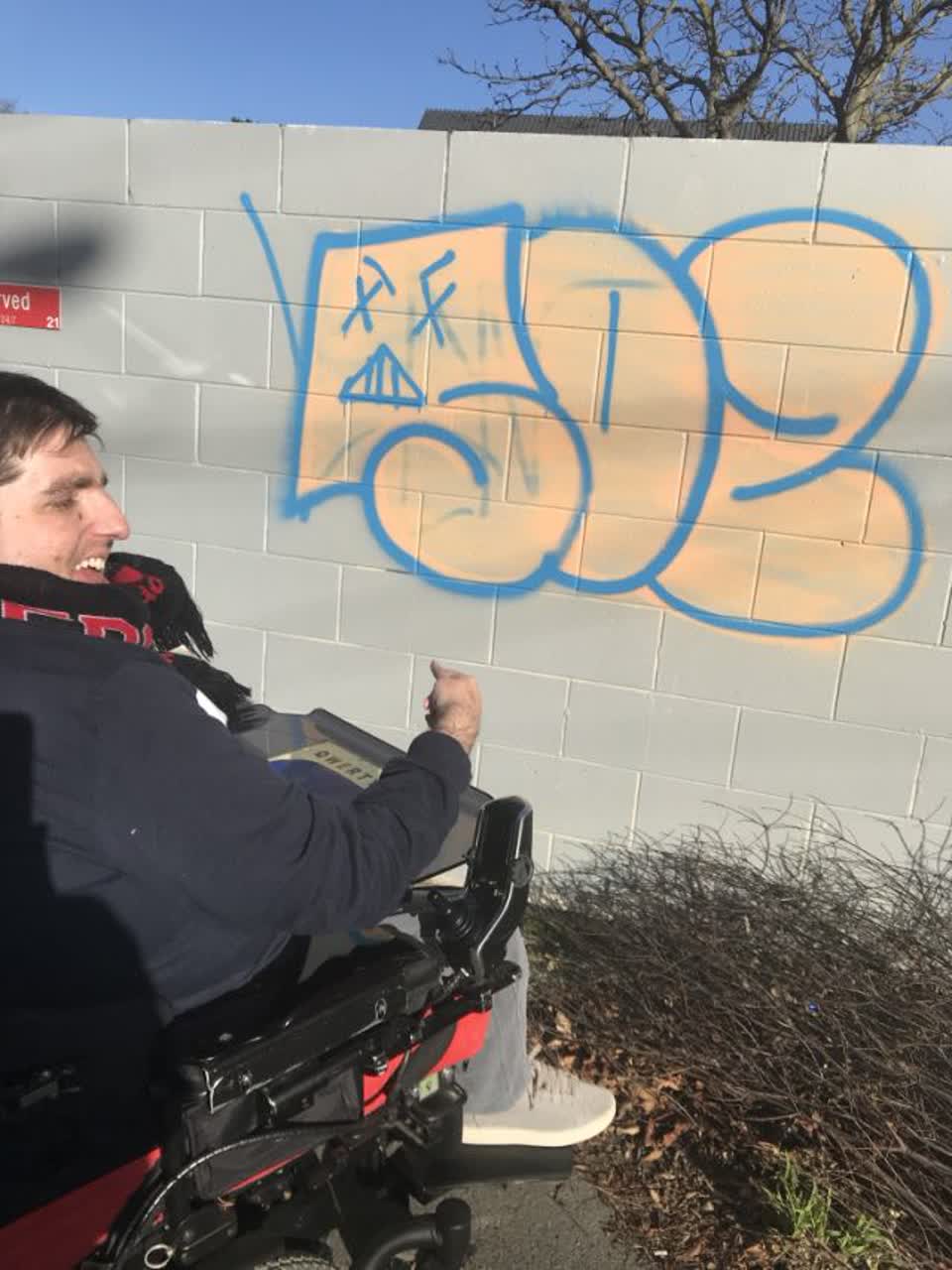 The photograph attached to this graffiti report
