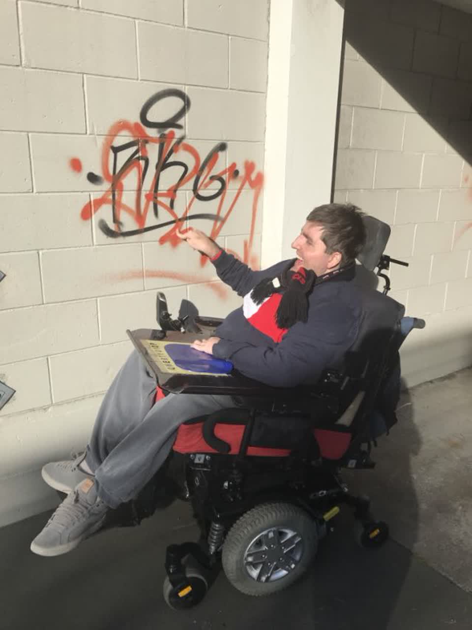 The photograph attached to this graffiti report