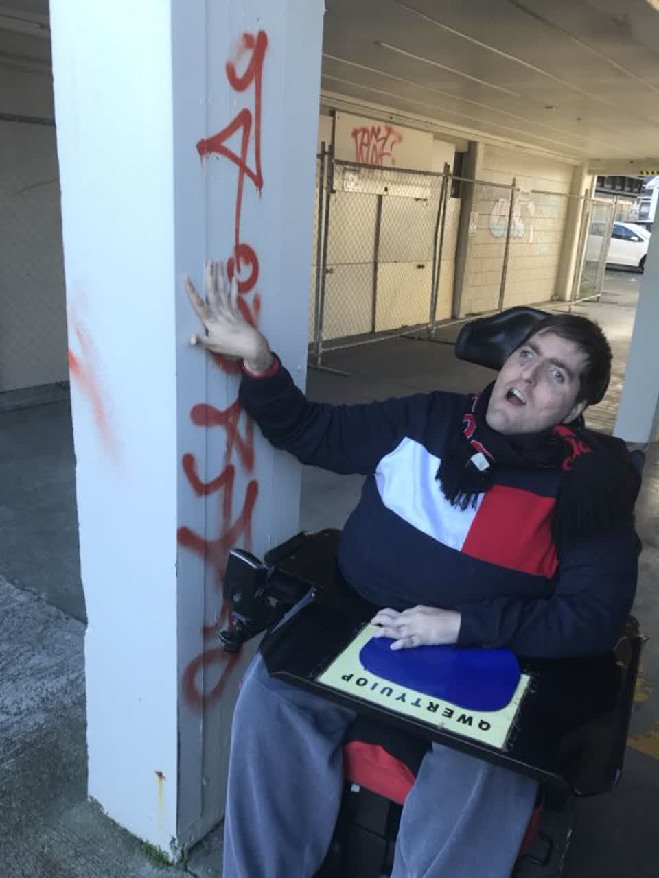 The photograph attached to this graffiti report