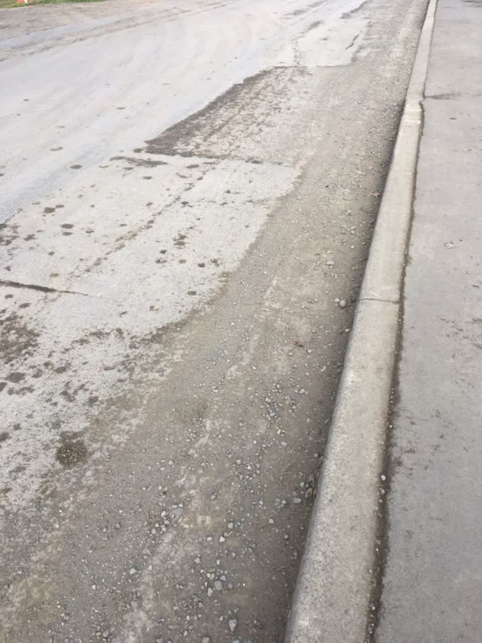 The photograph attached to this roading/streets report