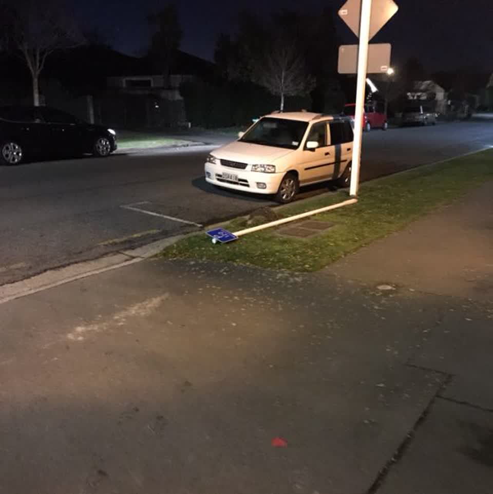 The photograph attached to this roading/streets report