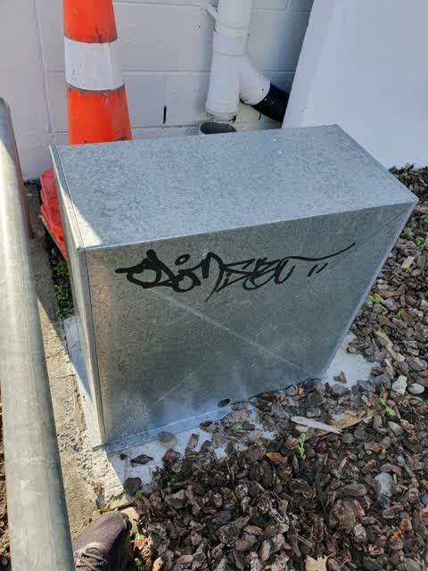 Graffiti, a report photo