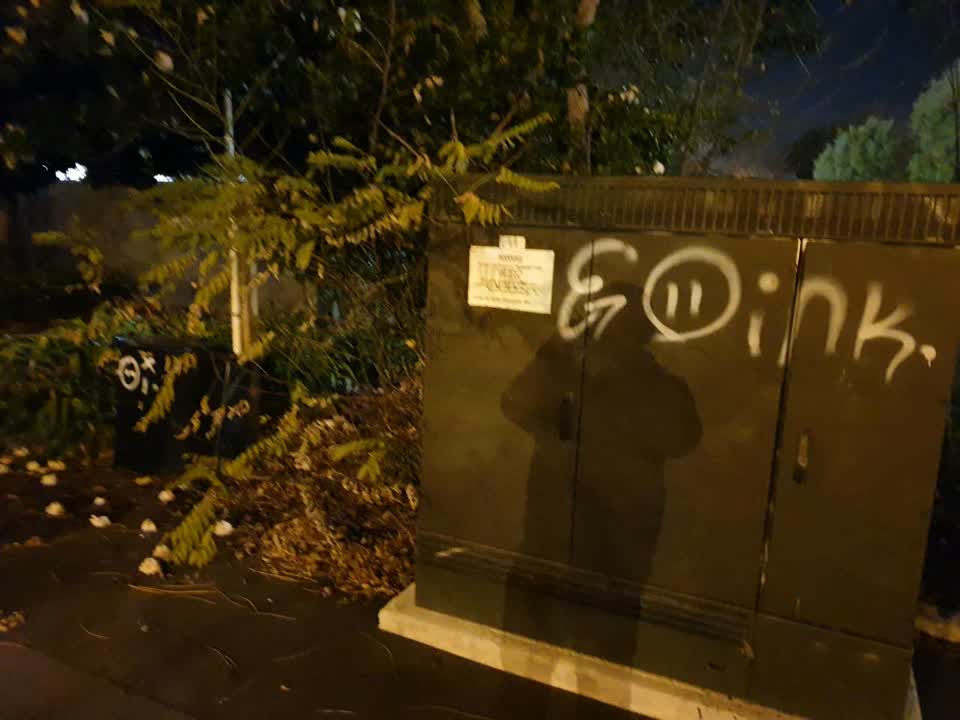 The photograph attached to this graffiti report