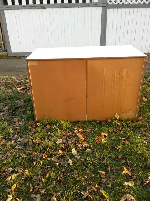 Rubbish/Recycling, a report photo