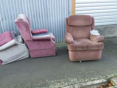 Rubbish/Recycling, a report photo