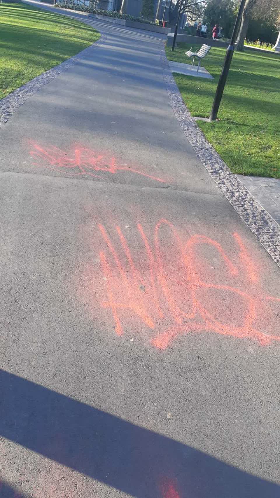 The photograph attached to this graffiti report