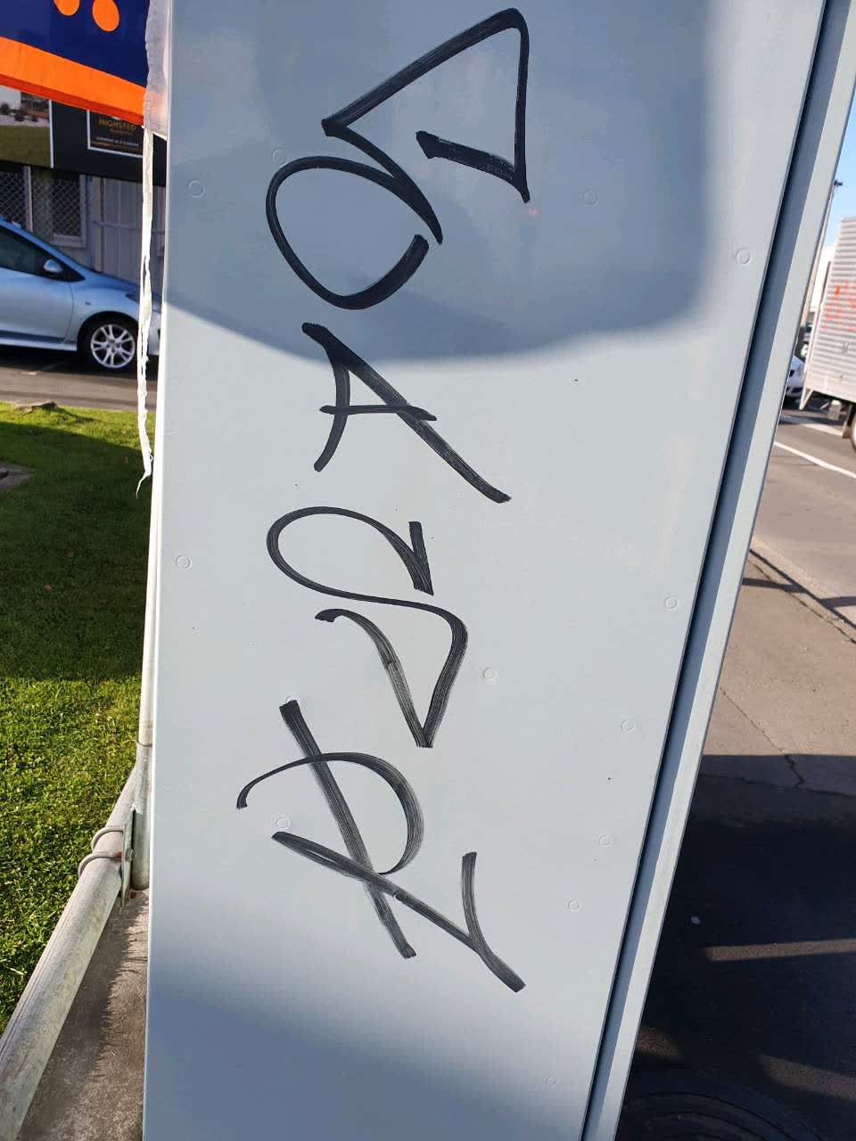 The photograph attached to this graffiti report