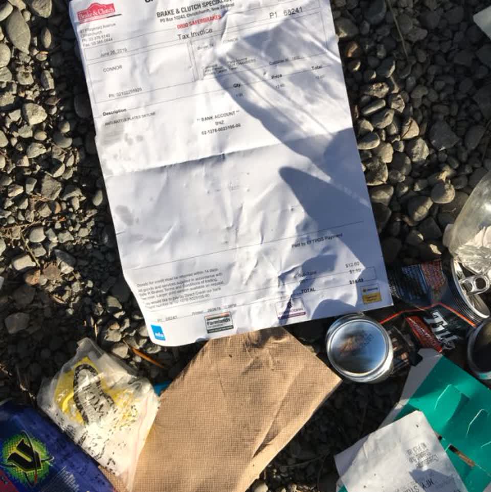 The photograph attached to this rubbish/recycling report