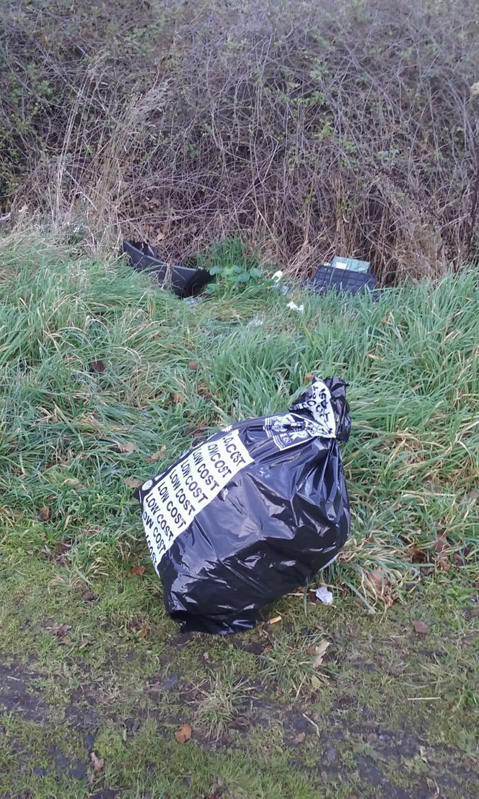 The photograph attached to this rubbish/recycling report