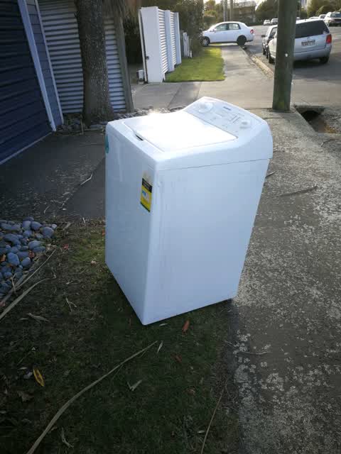 Rubbish/Recycling, a report photo