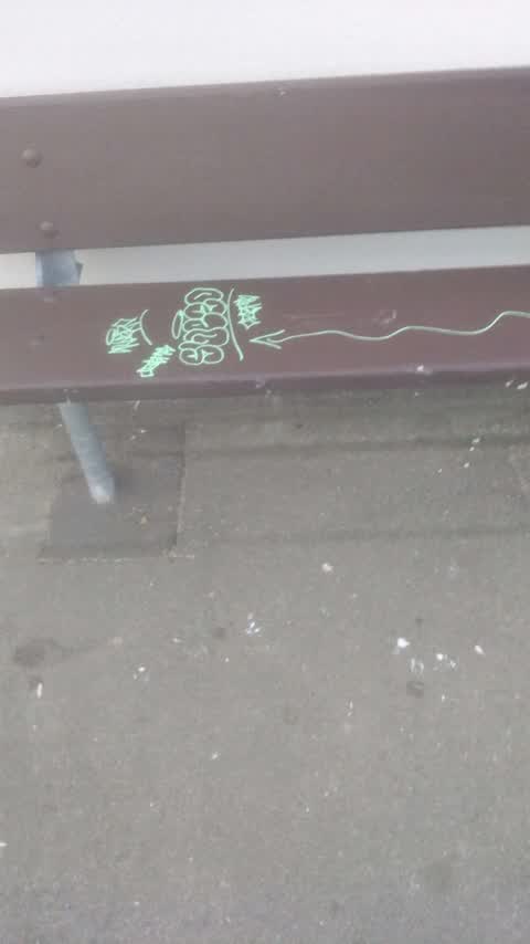 Graffiti, a report photo