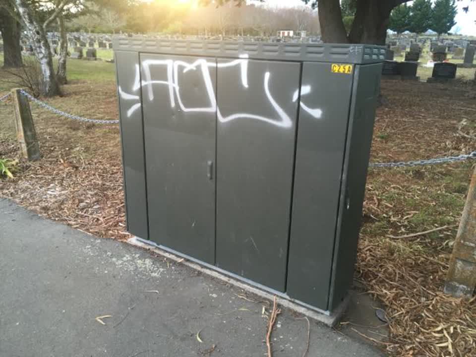The photograph attached to this graffiti report