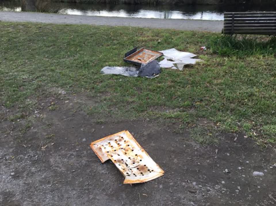 The photograph attached to this rubbish/recycling report