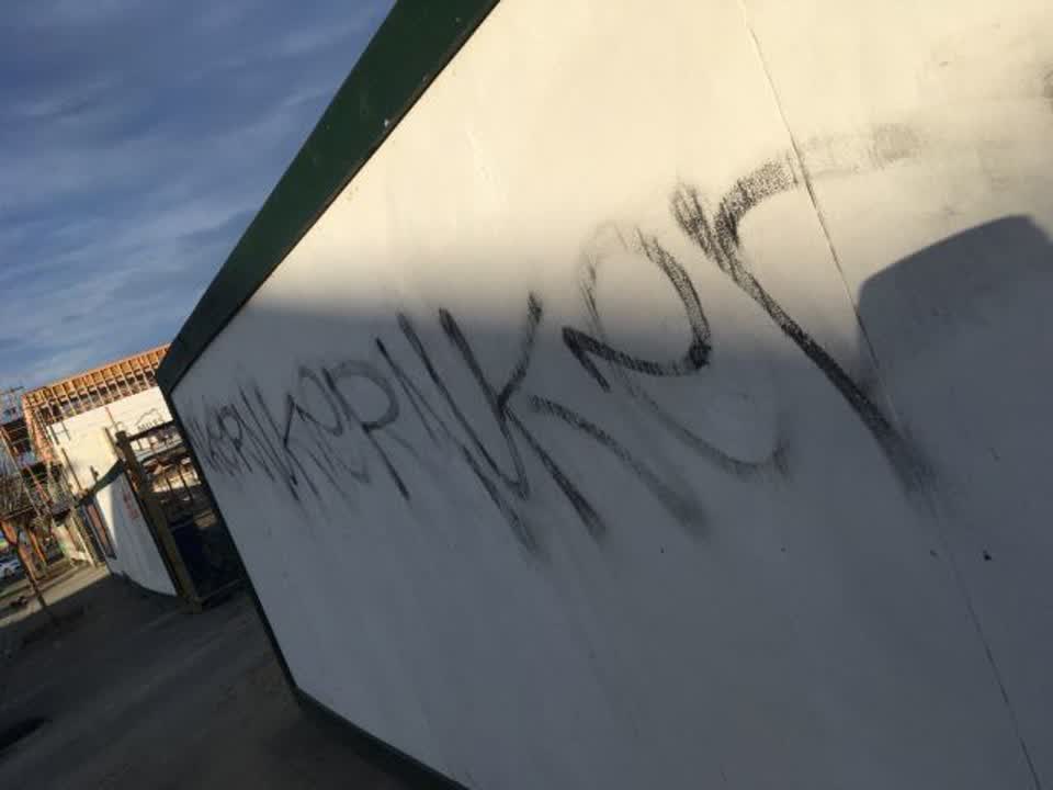 The photograph attached to this graffiti report