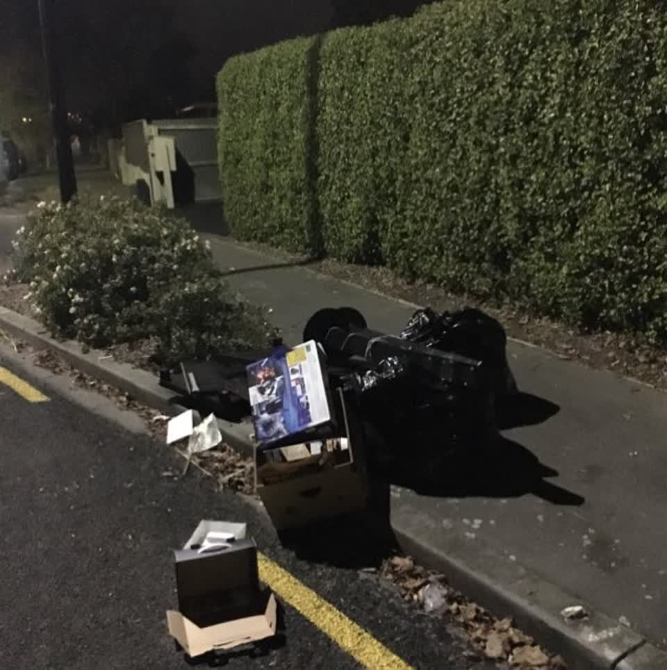 The photograph attached to this rubbish/recycling report