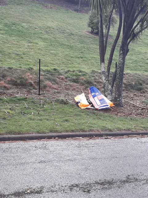 Rubbish/Recycling, a report photo