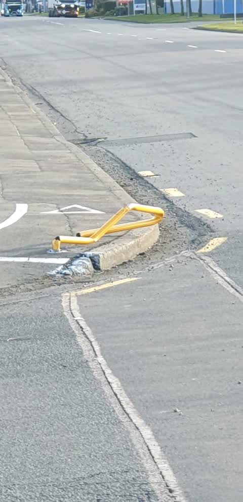 Roading/Streets, a report photo