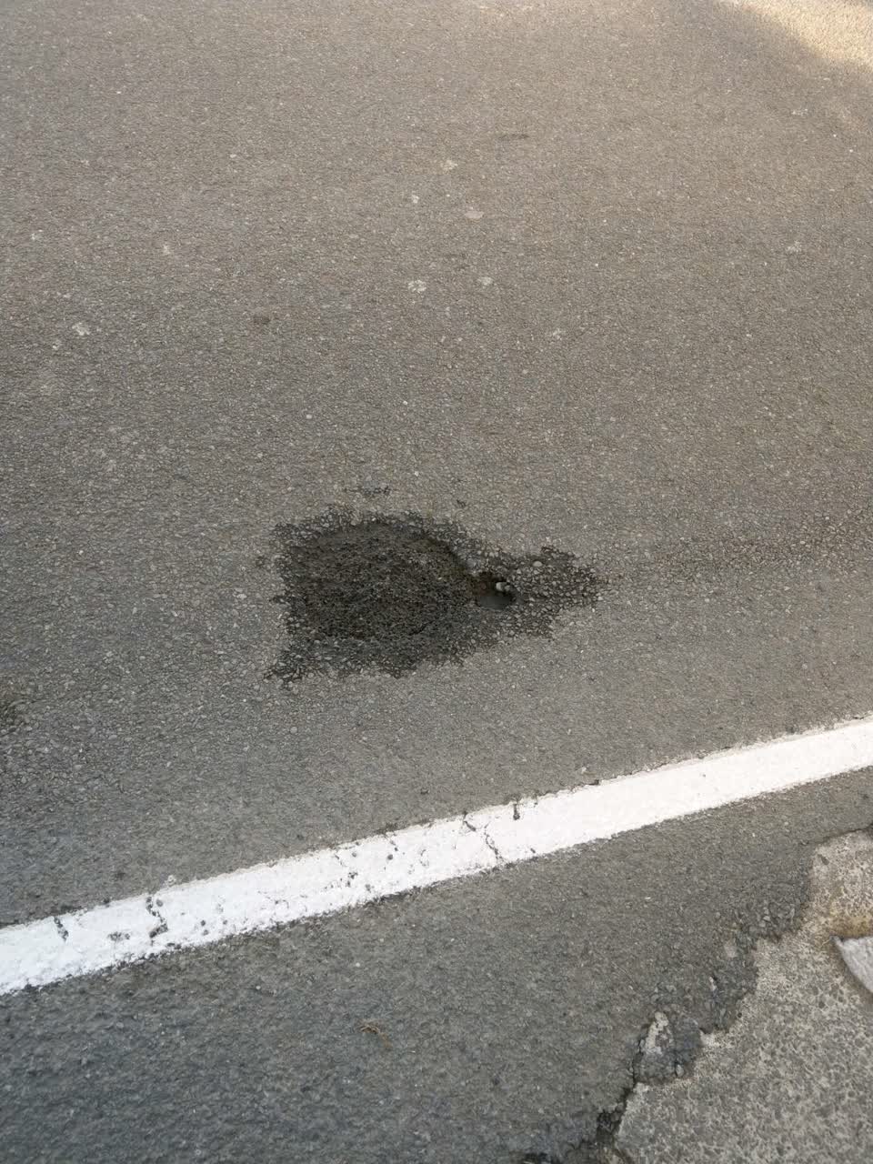 The photograph attached to this roading/streets report