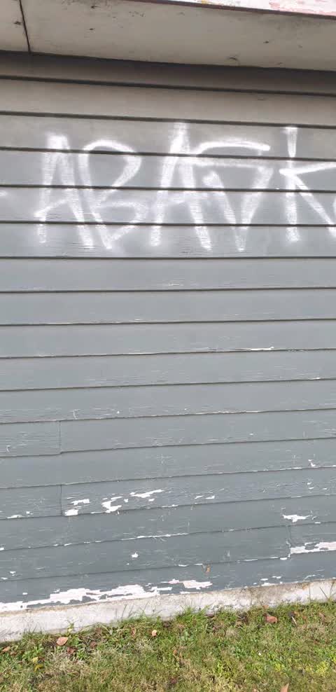 Graffiti, a report photo