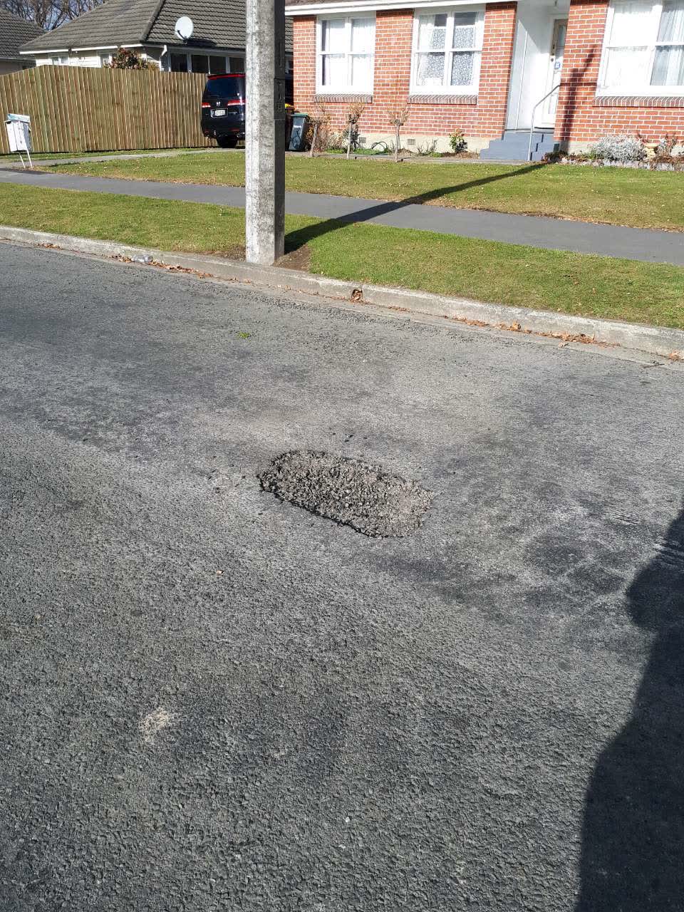 The photograph attached to this roading/streets report