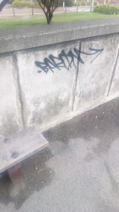 Graffiti, a report photo