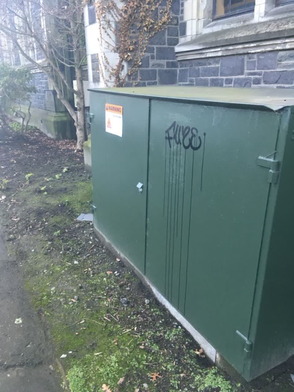 The photograph attached to this graffiti report