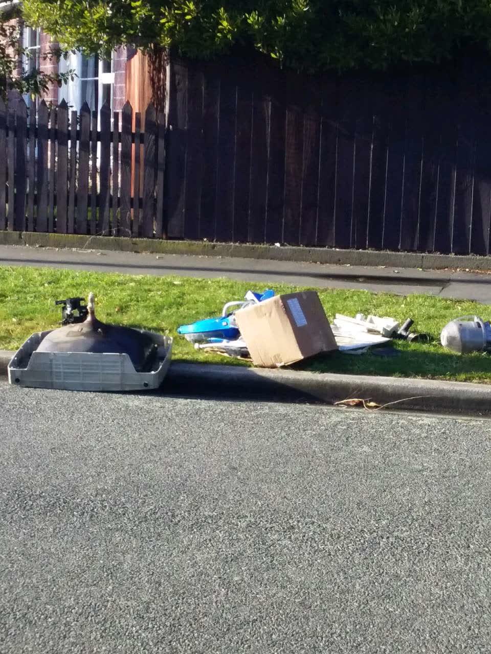 The photograph attached to this rubbish/recycling report