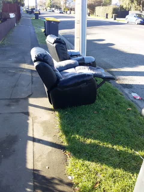 Rubbish/Recycling, a report photo