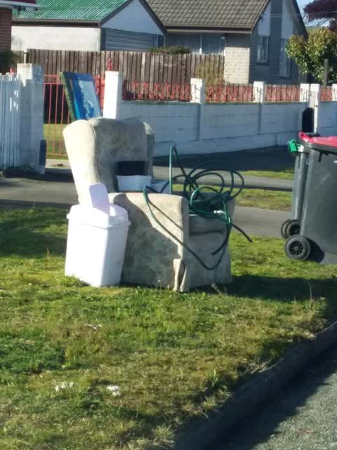 Rubbish/Recycling, a report photo