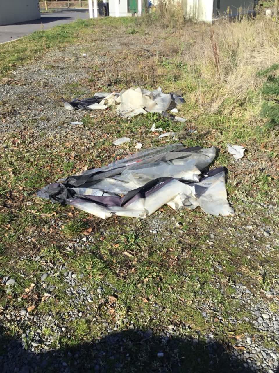 The photograph attached to this rubbish/recycling report