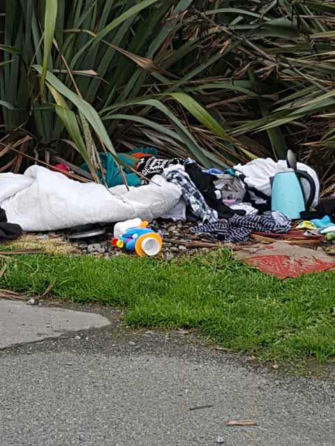 Rubbish/Recycling, a report photo