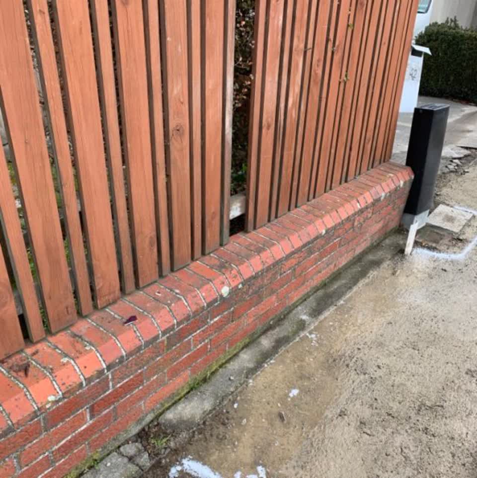 The photograph attached to this water supply report