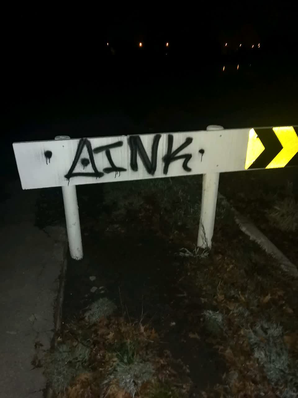 The photograph attached to this graffiti report