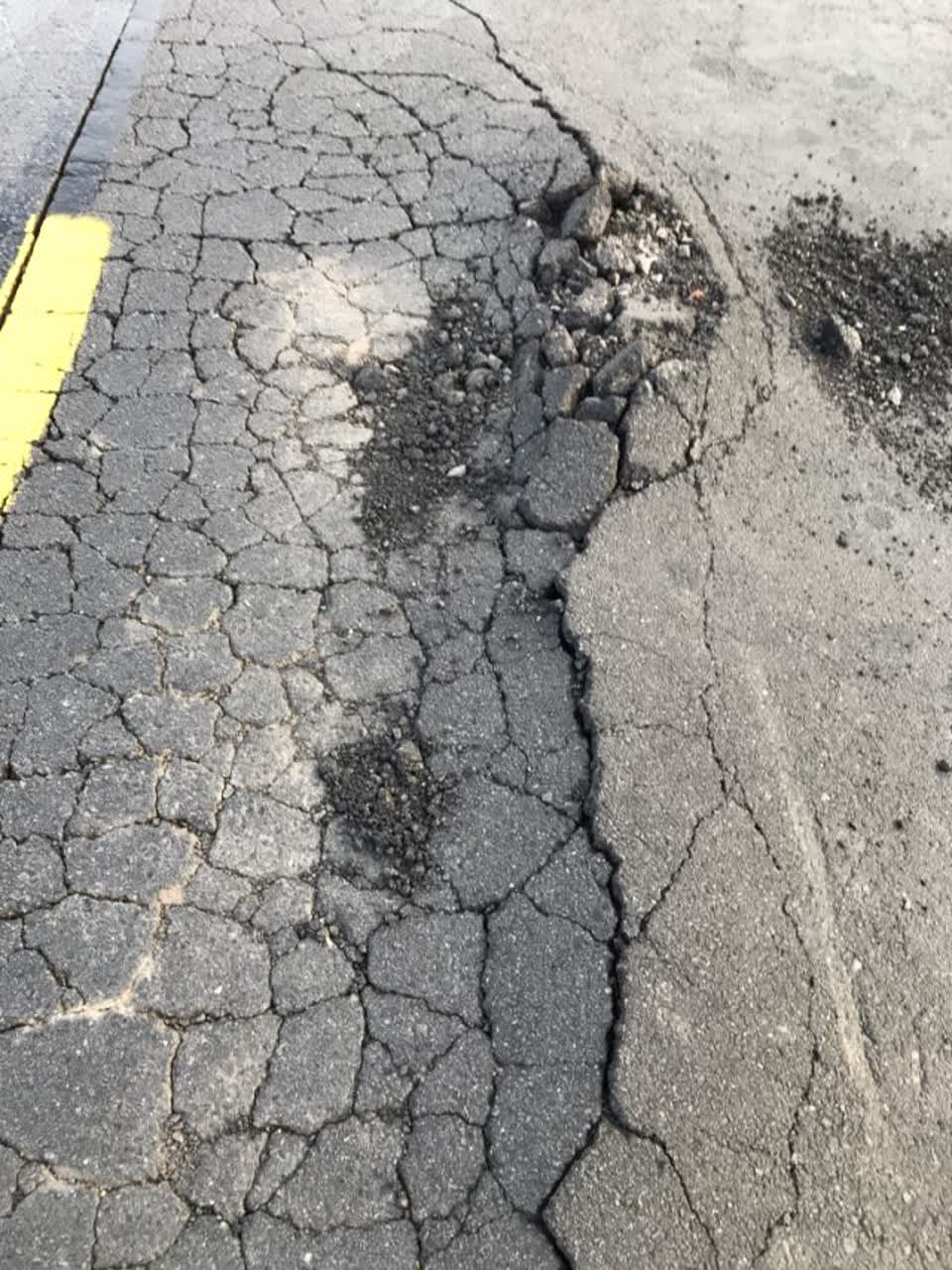 The photograph attached to this roading/streets report