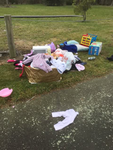 Rubbish/Recycling, a report photo