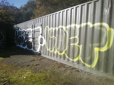 Graffiti, a report photo