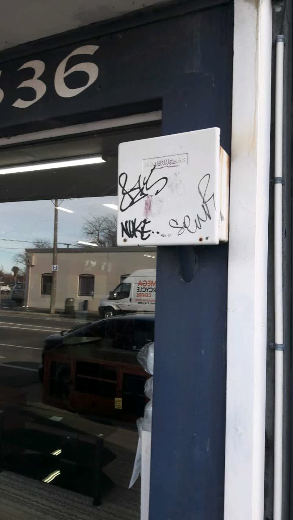 The photograph attached to this graffiti report