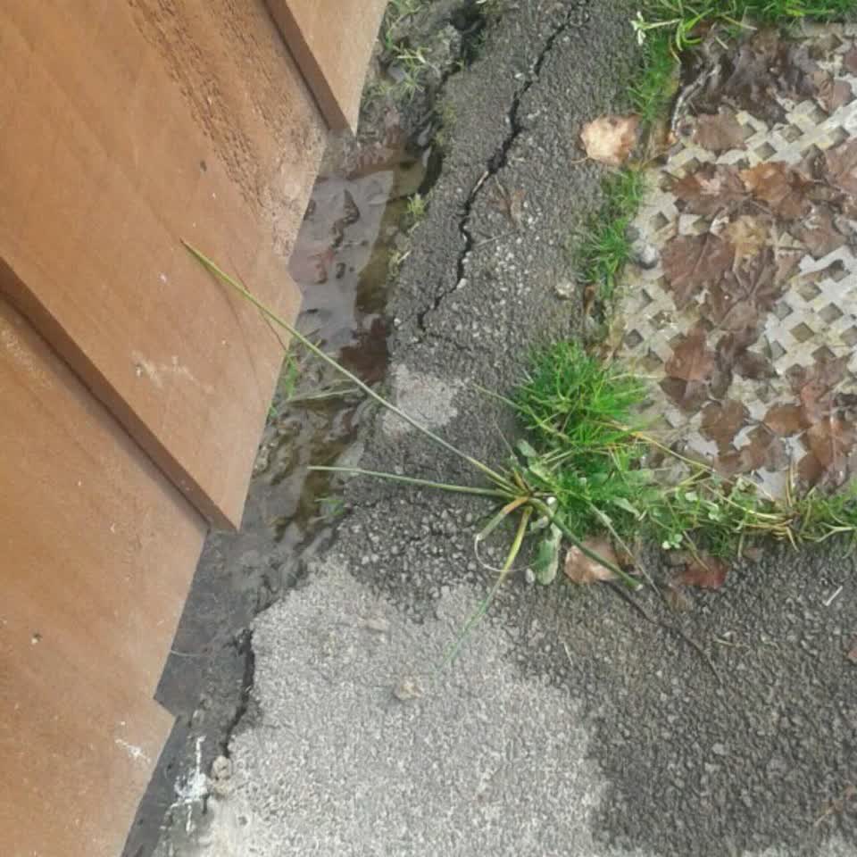 The photograph attached to this water supply report