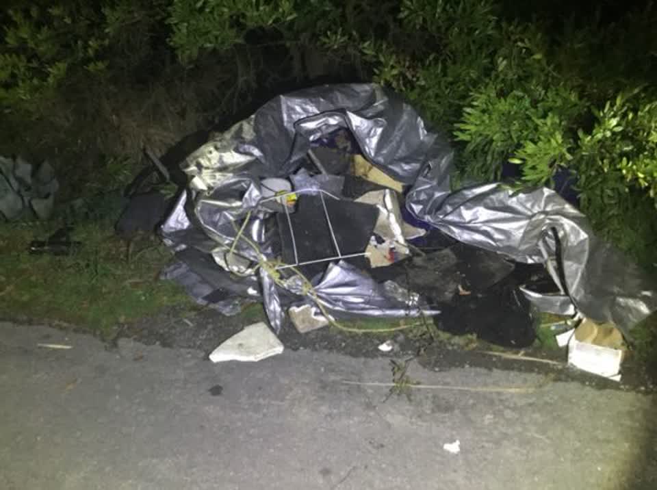 The photograph attached to this rubbish/recycling report
