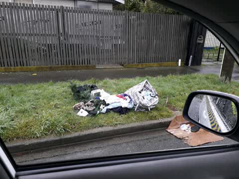 Rubbish/Recycling, a report photo