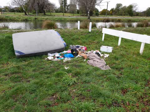 Rubbish/Recycling — a report photo