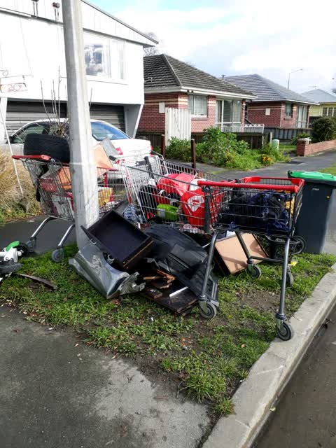 Rubbish/Recycling, a report photo