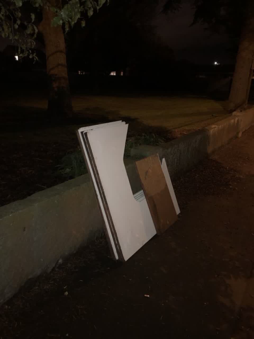 The photograph attached to this rubbish/recycling report