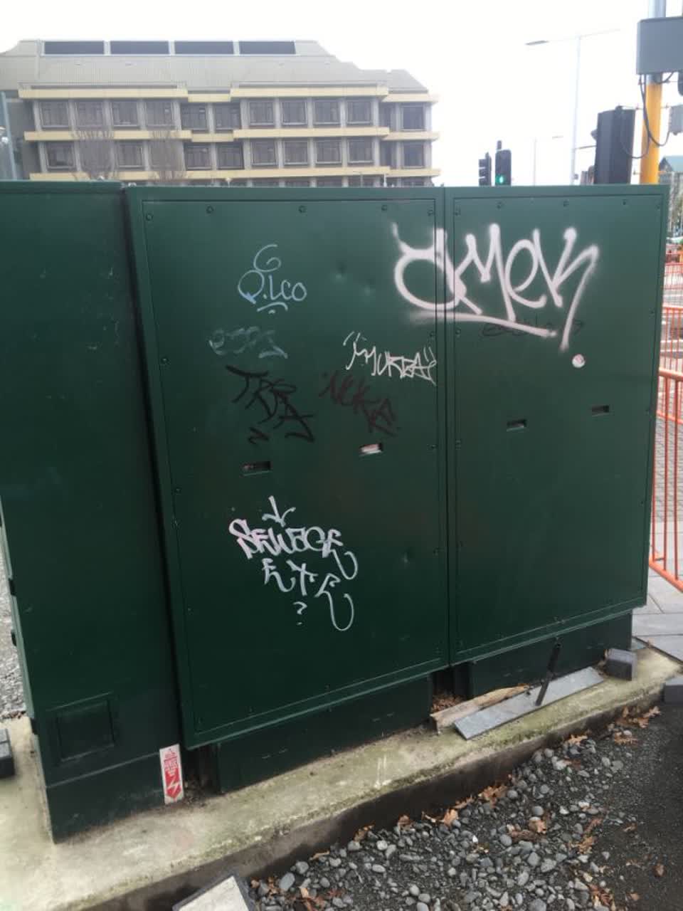 The photograph attached to this graffiti report