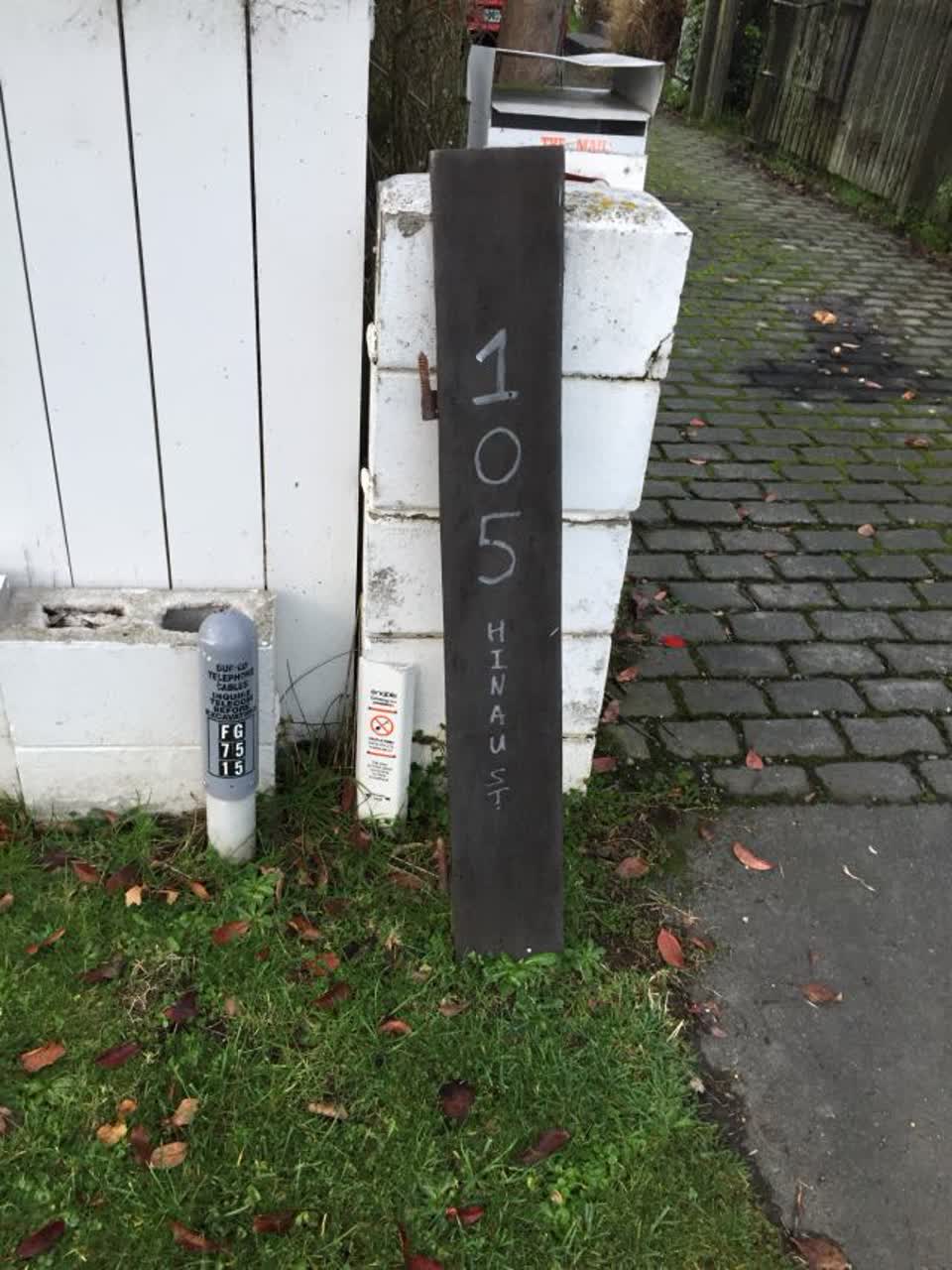 The photograph attached to this roading/streets report