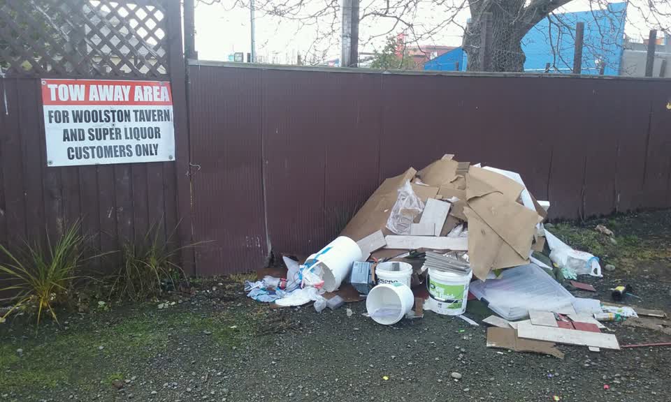 The photograph attached to this rubbish/recycling report