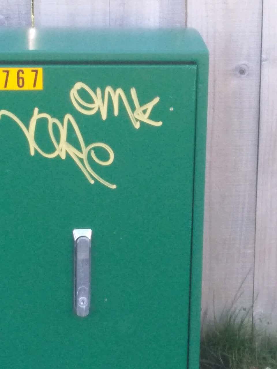 The photograph attached to this graffiti report